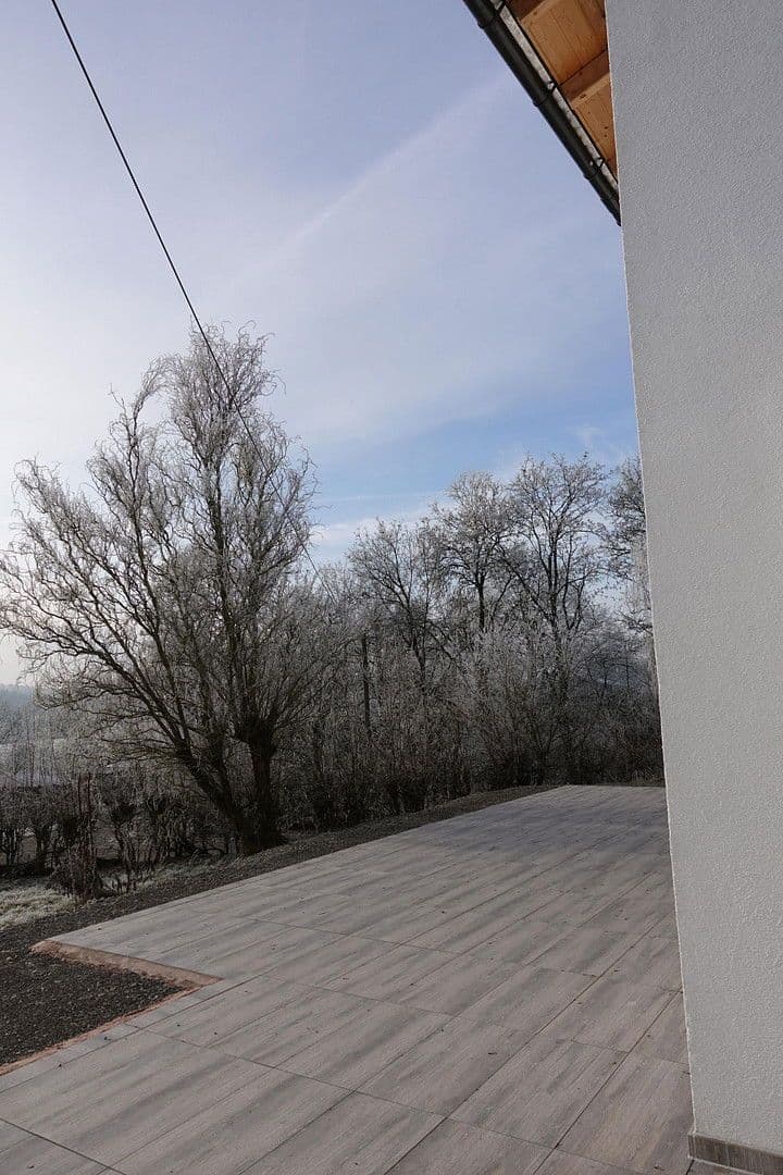 Predaj domu 180 m², pozemek 39.000 m², Hohlensten 3, Buchen (Odenwald), Bádensko-Wurttembersko Predaj domu 180 m², pozemek 39.000 m², Hohlensten 3, Buchen (Odenwald), Bádensko-Wurttembersko