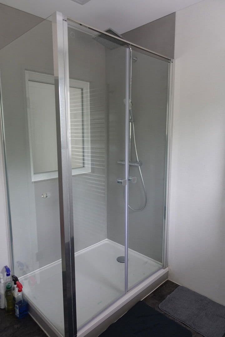 Predaj domu 180 m², pozemek 39.000 m², Hohlensten 3, Buchen (Odenwald), Bádensko-Wurttembersko Predaj domu 180 m², pozemek 39.000 m², Hohlensten 3, Buchen (Odenwald), Bádensko-Wurttembersko