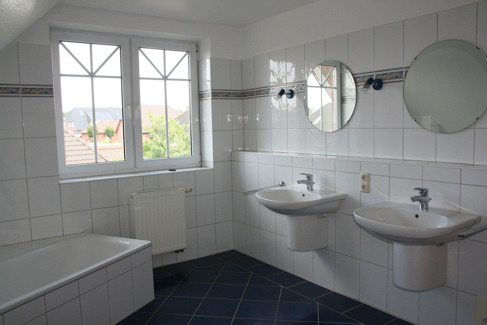 Prenájom domu 130 m², pozemek 426 m², Schneverdingen, Dolné Sasko Prenájom domu 130 m², pozemek 426 m², Schneverdingen, Dolné Sasko