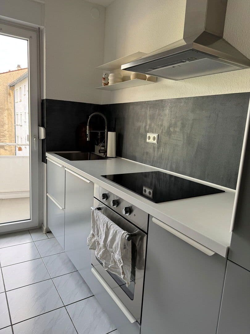 Prenájom bytu 3-izbový 66 m², Pforzheim, Bádensko-Wurttembersko Prenájom bytu 3-izbový 66 m², Pforzheim, Bádensko-Wurttembersko