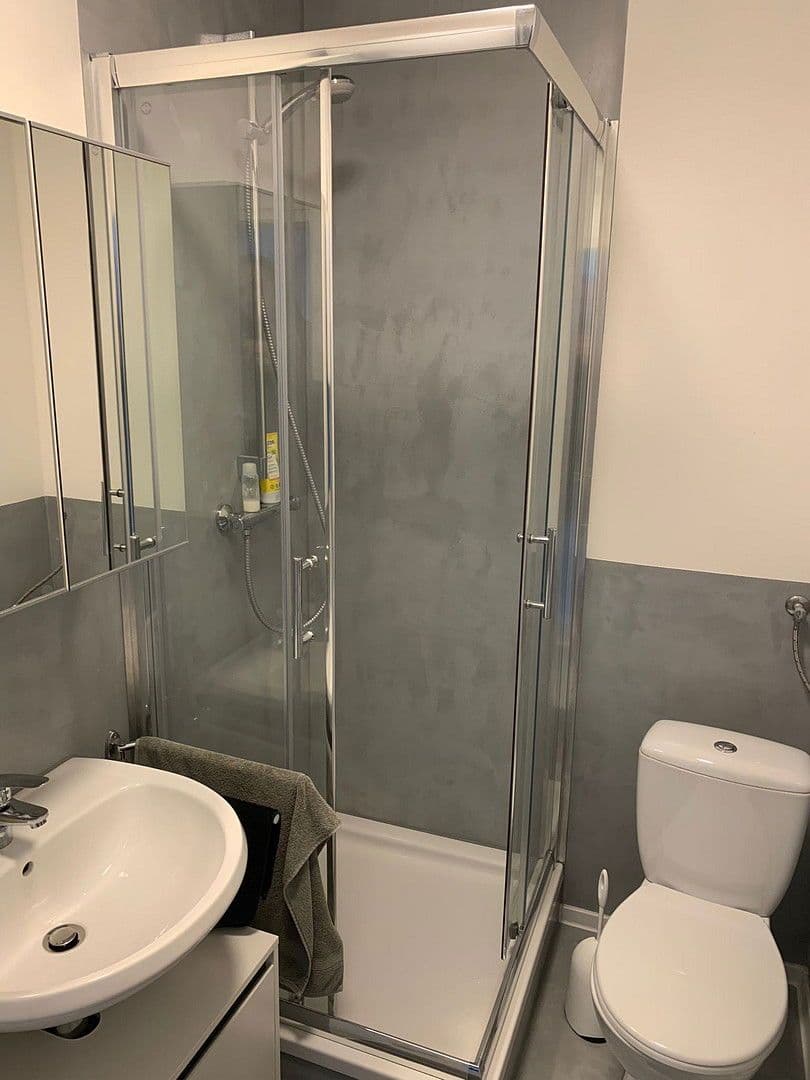 Prenájom bytu 3-izbový 66 m², Pforzheim, Bádensko-Wurttembersko Prenájom bytu 3-izbový 66 m², Pforzheim, Bádensko-Wurttembersko