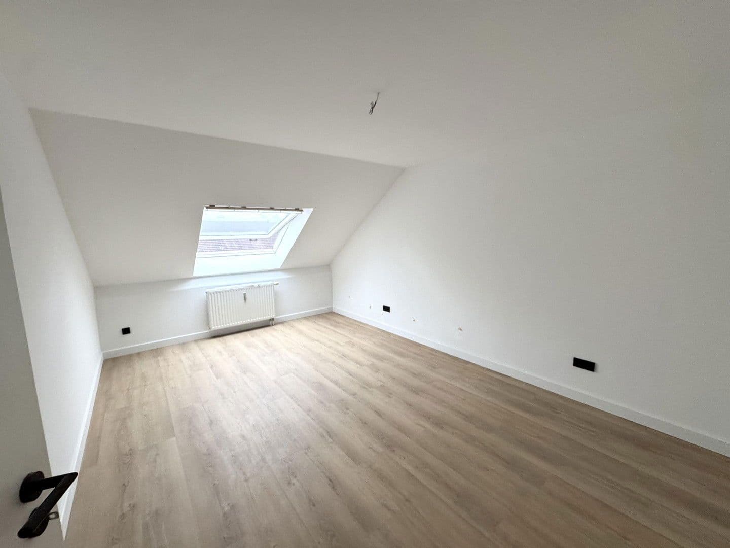 Prenájom bytu 3-izbový 100 m², Horbacherstraße 333, Aachen, Severné Porýnie - Westfálsko Prenájom bytu 3-izbový 100 m², Horbacherstraße 333, Aachen, Severné Porýnie - Westfálsko