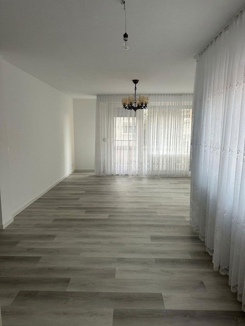 Prenájom bytu 2-izbový 54 m², Schulstraße 12, Böblingen, Bádensko-Wurttembersko Prenájom bytu 2-izbový 54 m², Schulstraße 12, Böblingen, Bádensko-Wurttembersko