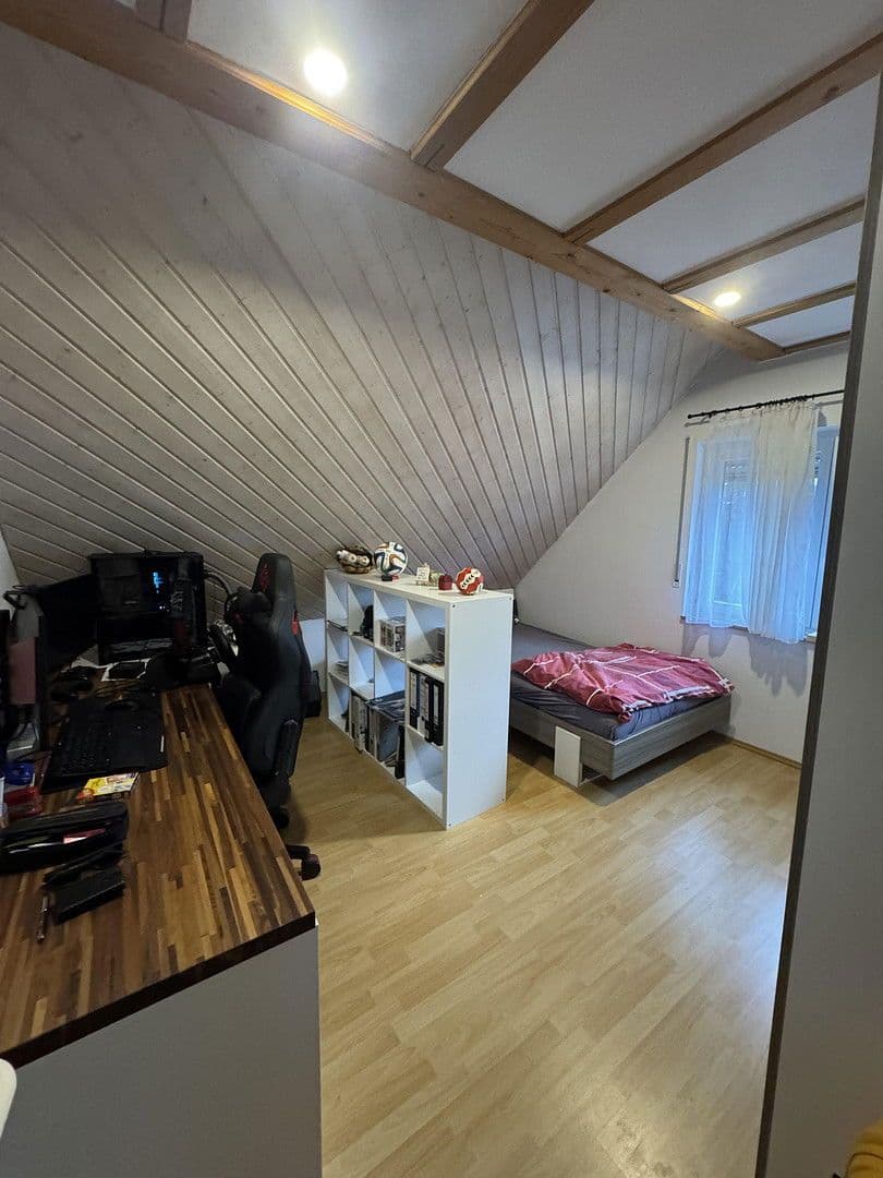 Prenájom bytu 2-izbový 45 m², Eningen unter Achalm, Bádensko-Wurttembersko Prenájom bytu 2-izbový 45 m², Eningen unter Achalm, Bádensko-Wurttembersko