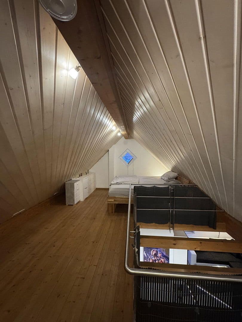 Prenájom bytu 2-izbový 45 m², Eningen unter Achalm, Bádensko-Wurttembersko Prenájom bytu 2-izbový 45 m², Eningen unter Achalm, Bádensko-Wurttembersko