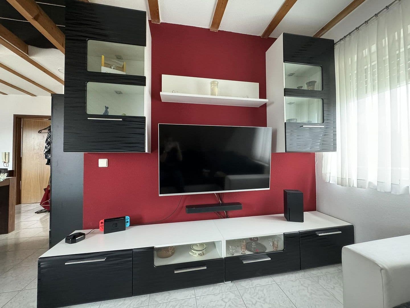 Prenájom bytu 2-izbový 45 m², Eningen unter Achalm, Bádensko-Wurttembersko Prenájom bytu 2-izbový 45 m², Eningen unter Achalm, Bádensko-Wurttembersko