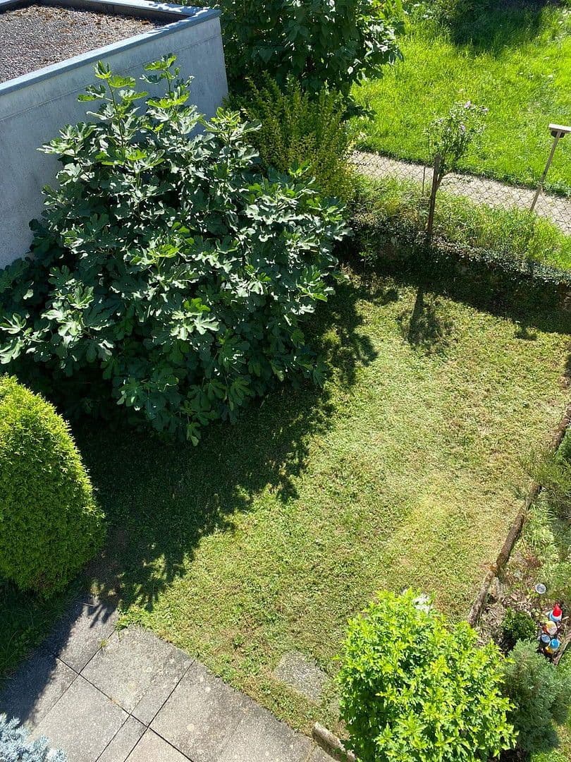 Prenájom bytu 3-izbový 78 m², Denkendorf, Bádensko-Wurttembersko Prenájom bytu 3-izbový 78 m², Denkendorf, Bádensko-Wurttembersko