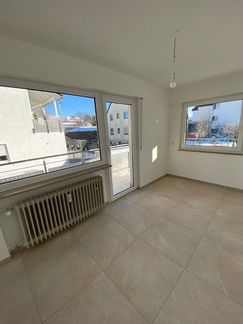 Prenájom bytu 3-izbový 78 m², Denkendorf, Bádensko-Wurttembersko Prenájom bytu 3-izbový 78 m², Denkendorf, Bádensko-Wurttembersko