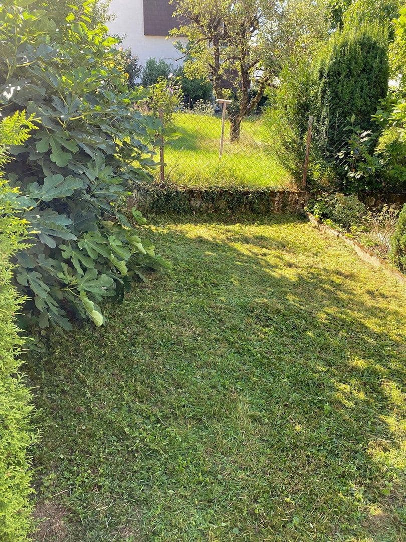 Prenájom bytu 3-izbový 78 m², Denkendorf, Bádensko-Wurttembersko Prenájom bytu 3-izbový 78 m², Denkendorf, Bádensko-Wurttembersko