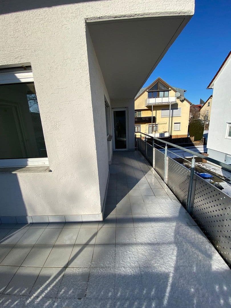 Prenájom bytu 3-izbový 78 m², Denkendorf, Bádensko-Wurttembersko Prenájom bytu 3-izbový 78 m², Denkendorf, Bádensko-Wurttembersko