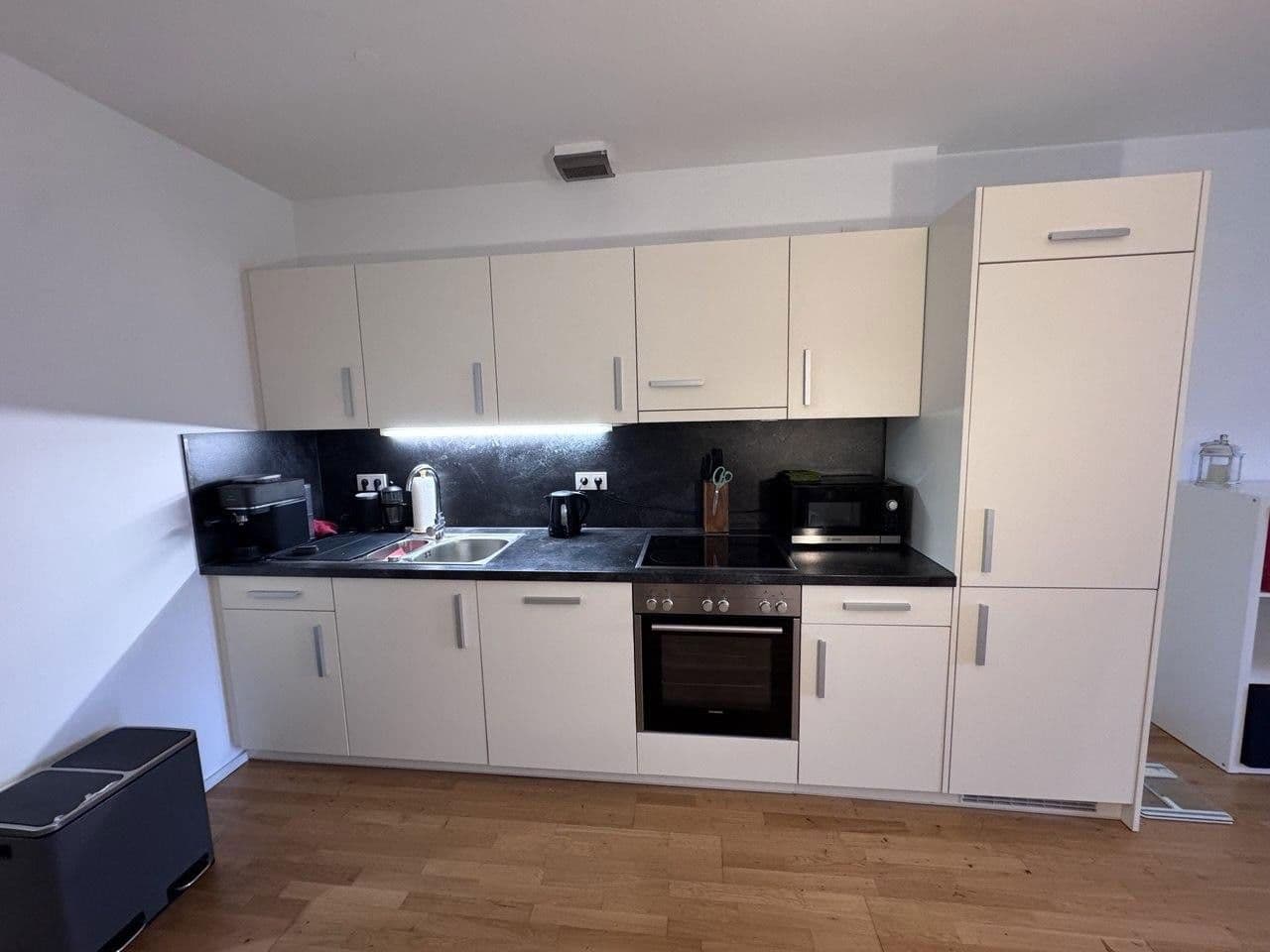 Prenájom bytu 2-izbový 78 m², Wolframstraße 39, Stuttgart, Bádensko-Wurttembersko Prenájom bytu 2-izbový 78 m², Wolframstraße 39, Stuttgart, Bádensko-Wurttembersko