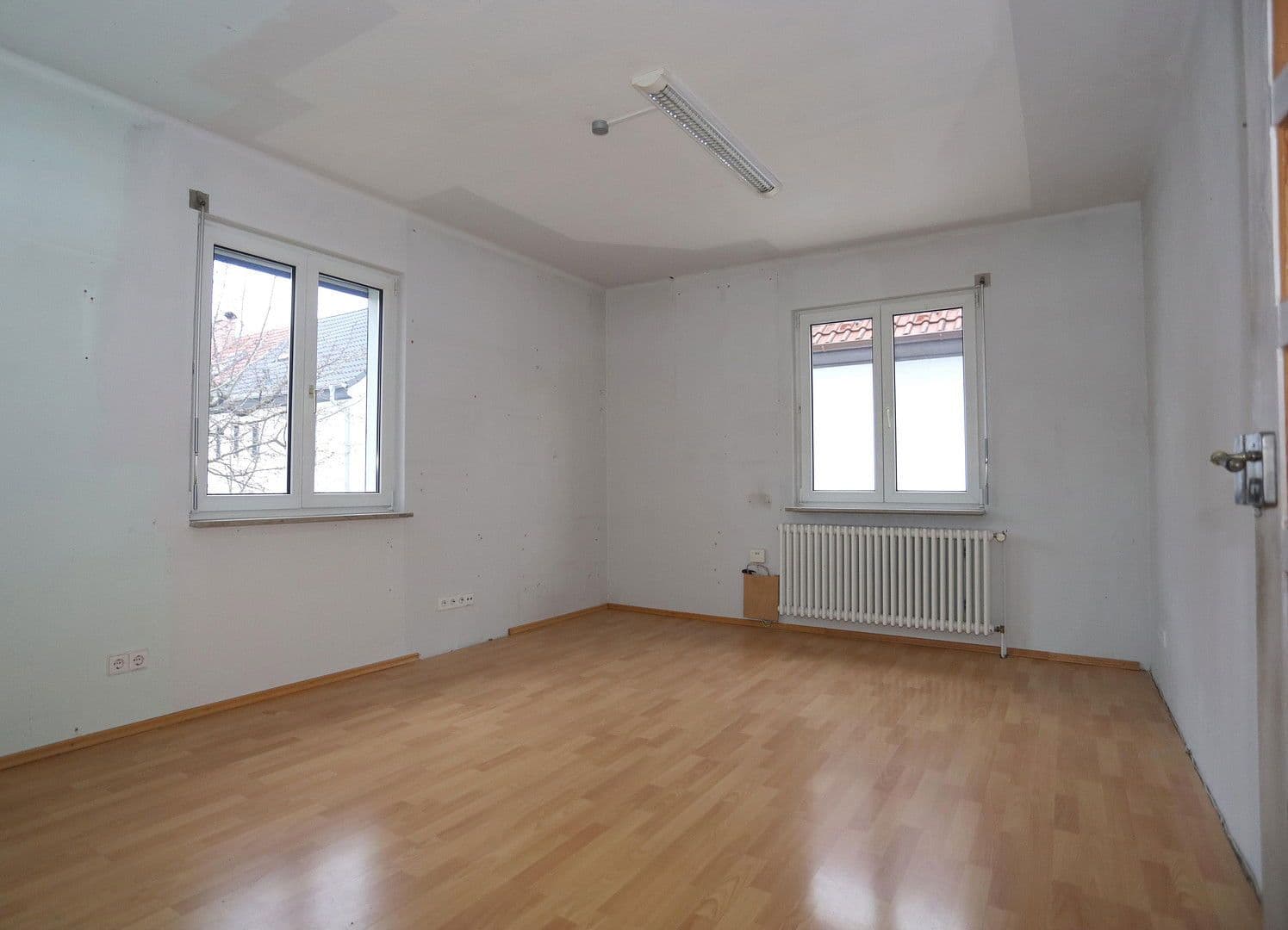 Predaj domu 95 m², pozemek 142 m², Reutlingen, Bádensko-Wurttembersko Predaj domu 95 m², pozemek 142 m², Reutlingen, Bádensko-Wurttembersko