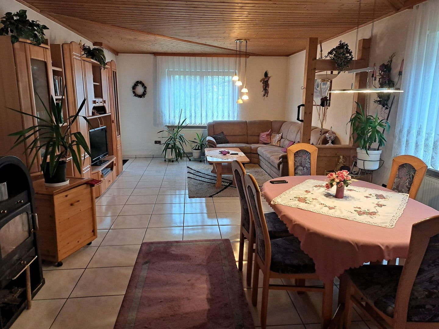 Predaj domu 140 m², pozemek 761 m², Hofheim in Unterfranken, Bavorsko Predaj domu 140 m², pozemek 761 m², Hofheim in Unterfranken, Bavorsko