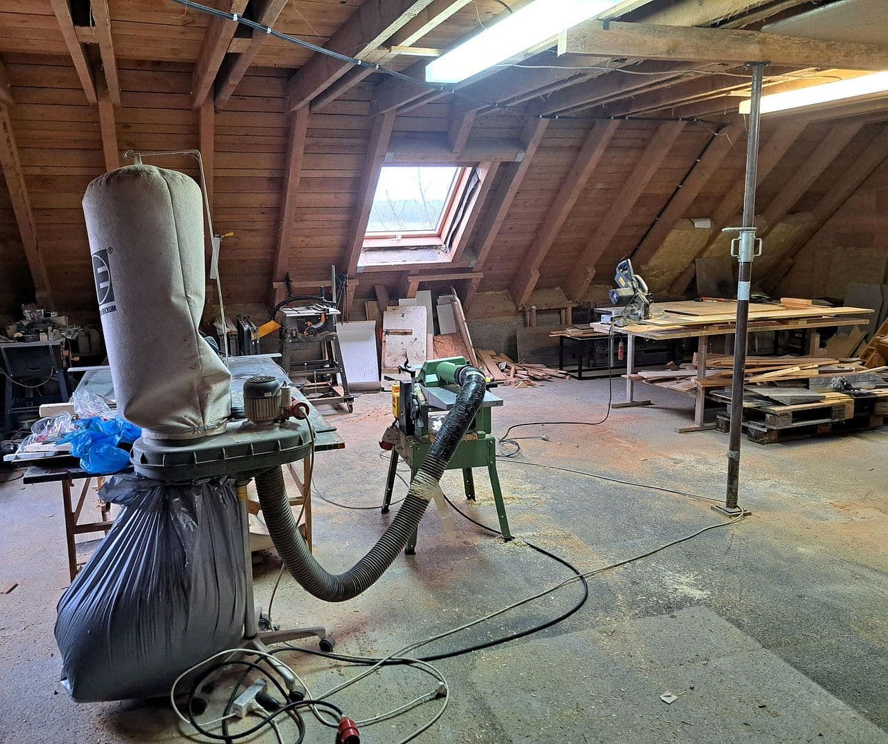 Predaj domu 140 m², pozemek 761 m², Hofheim in Unterfranken, Bavorsko Predaj domu 140 m², pozemek 761 m², Hofheim in Unterfranken, Bavorsko