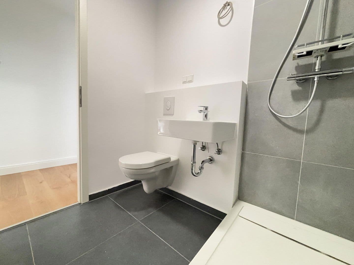 Predaj bytu 3-izbový 59 m², Weydemeyerstraße 17, Berlin, Berlín Predaj bytu 3-izbový 59 m², Weydemeyerstraße 17, Berlin, Berlín