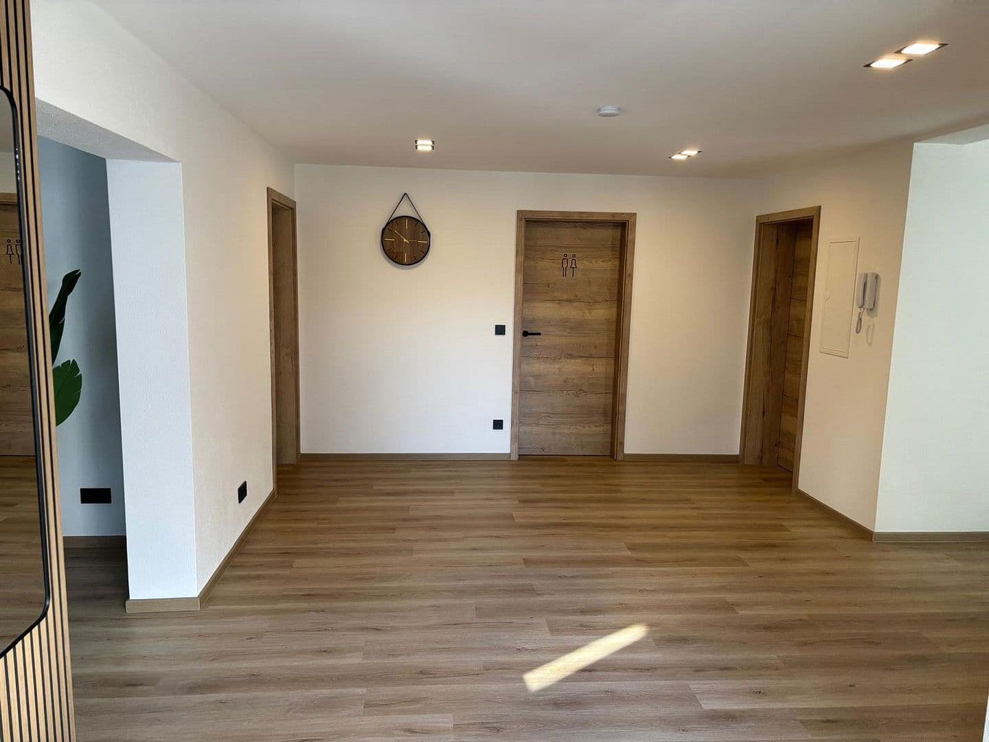 Predaj bytu 3-izbový 105 m², Finkenstraße 48, Ramstein-Miesenbach, Porýnie-Falcko Predaj bytu 3-izbový 105 m², Finkenstraße 48, Ramstein-Miesenbach, Porýnie-Falcko