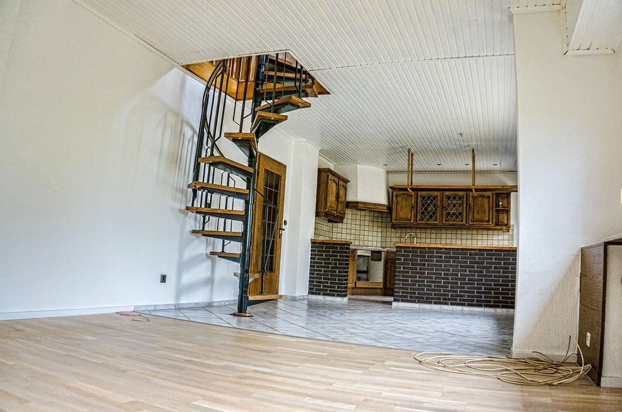 Prenájom bytu 3-izbový 90 m², Meerbusch, Severné Porýnie - Westfálsko Prenájom bytu 3-izbový 90 m², Meerbusch, Severné Porýnie - Westfálsko