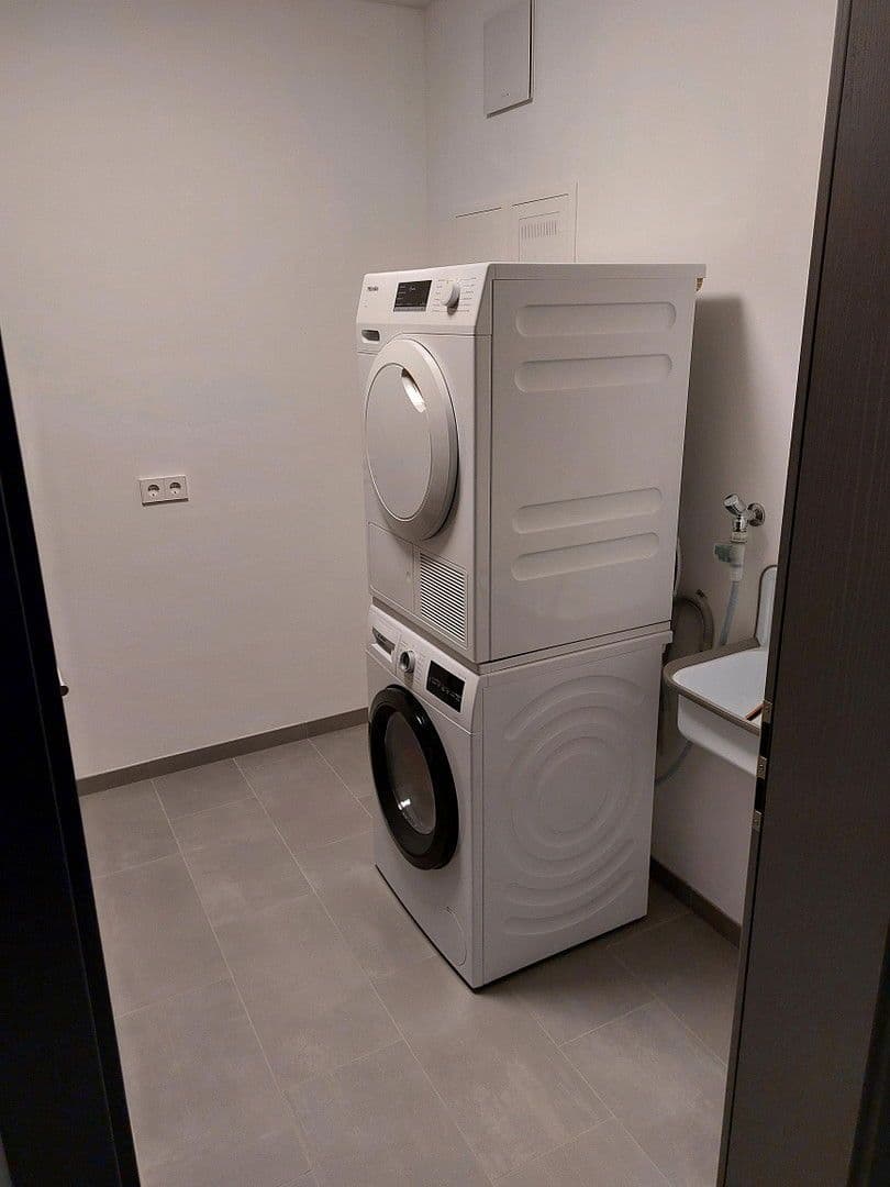 Predaj bytu 3-izbový 94 m², Sickte, Dolné Sasko Predaj bytu 3-izbový 94 m², Sickte, Dolné Sasko