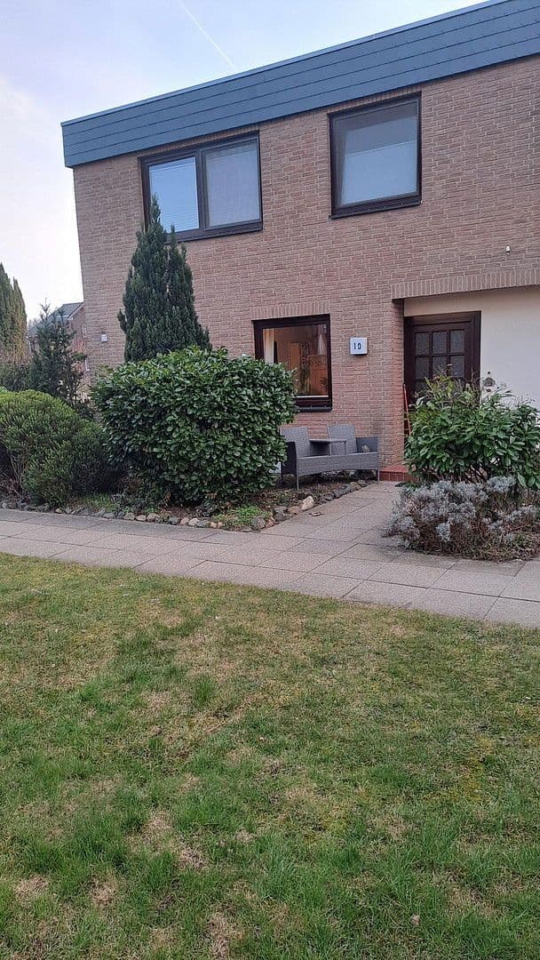 Predaj domu 129 m², pozemek 285 m², Glogauer Str. 10, Lüneburg, Dolné Sasko Predaj domu 129 m², pozemek 285 m², Glogauer Str. 10, Lüneburg, Dolné Sasko