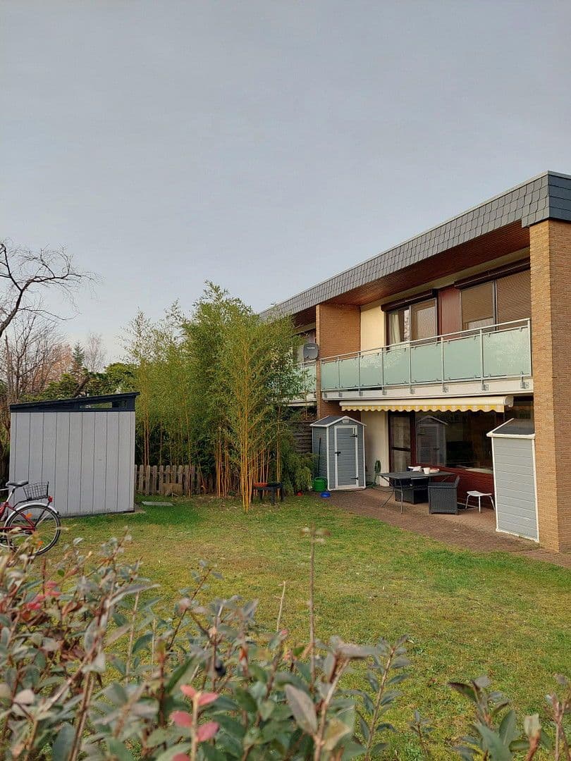 Predaj domu 129 m², pozemek 285 m², Glogauer Str. 10, Lüneburg, Dolné Sasko Predaj domu 129 m², pozemek 285 m², Glogauer Str. 10, Lüneburg, Dolné Sasko