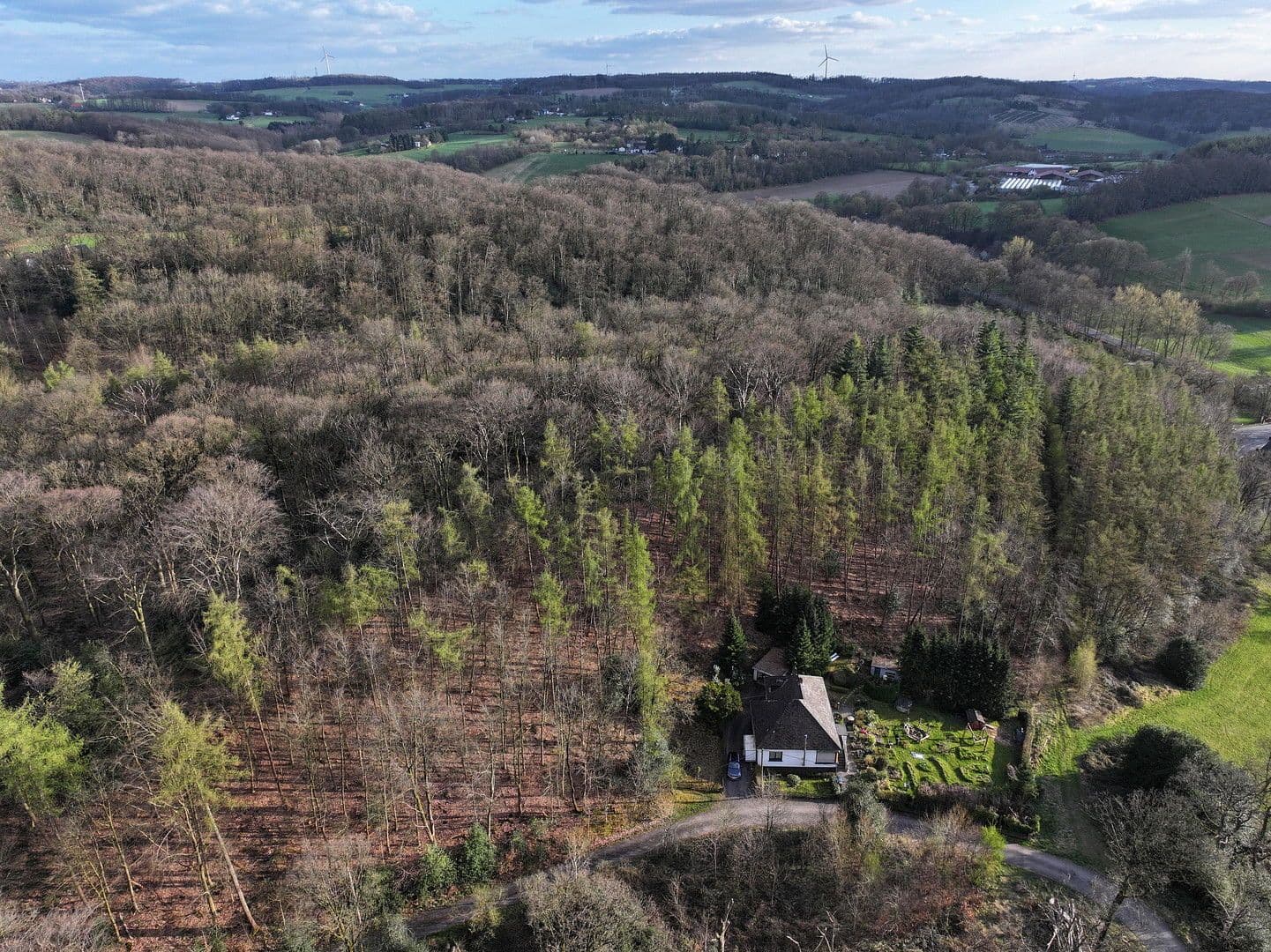 Predaj domu 115 m², pozemek 1.258 m², Elfringhauser Str. 113, Hattingen, Severné Porýnie - Westfálsko Predaj domu 115 m², pozemek 1.258 m², Elfringhauser Str. 113, Hattingen, Severné Porýnie - Westfálsko