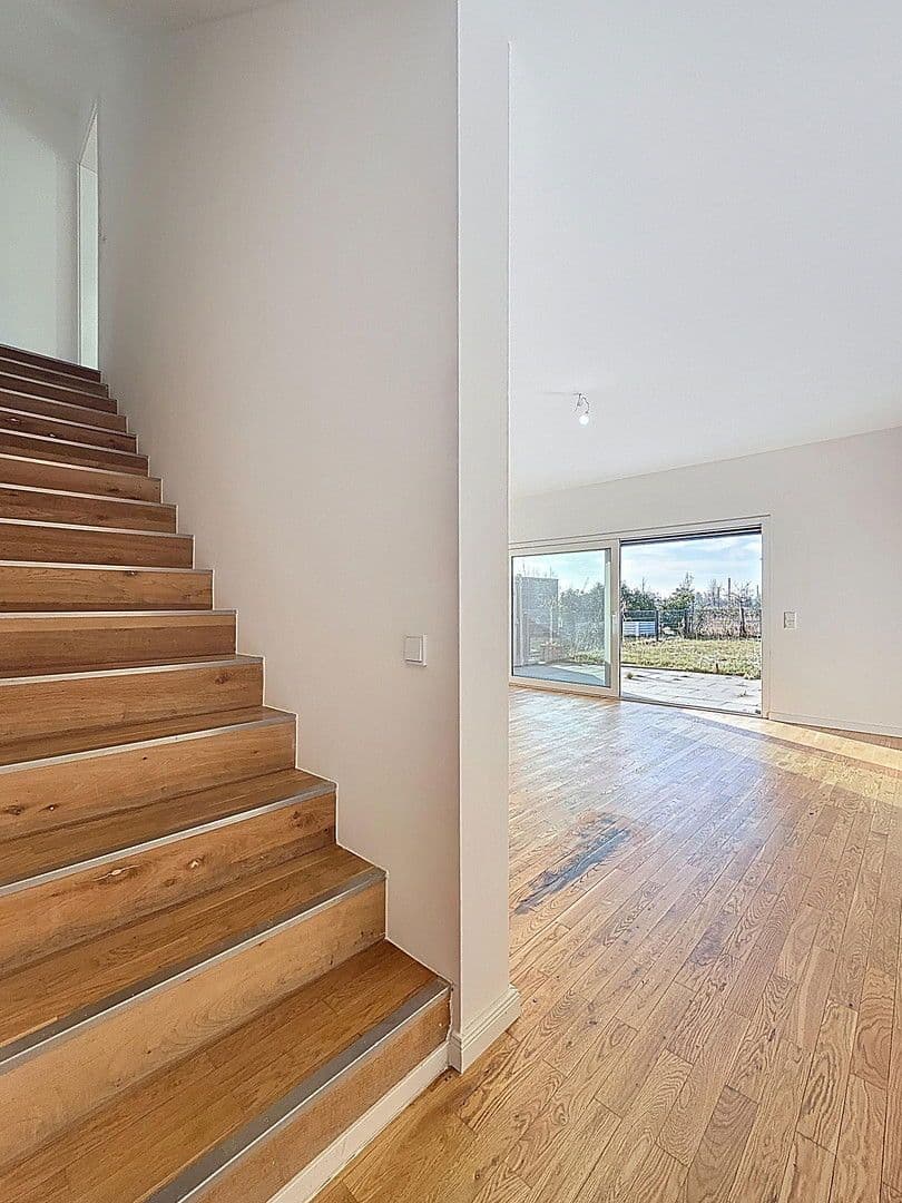 Predaj domu 226 m², pozemek 192 m², Teltow, Brandenbursko Predaj domu 226 m², pozemek 192 m², Teltow, Brandenbursko