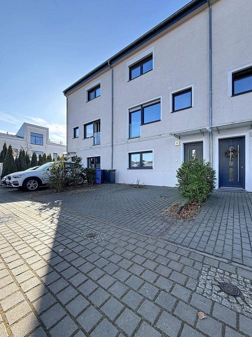 Predaj domu 226 m², pozemek 192 m², Teltow, Brandenbursko Predaj domu 226 m², pozemek 192 m², Teltow, Brandenbursko