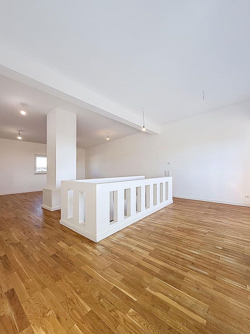 Predaj domu 226 m², pozemek 192 m², Teltow, Brandenbursko Predaj domu 226 m², pozemek 192 m², Teltow, Brandenbursko