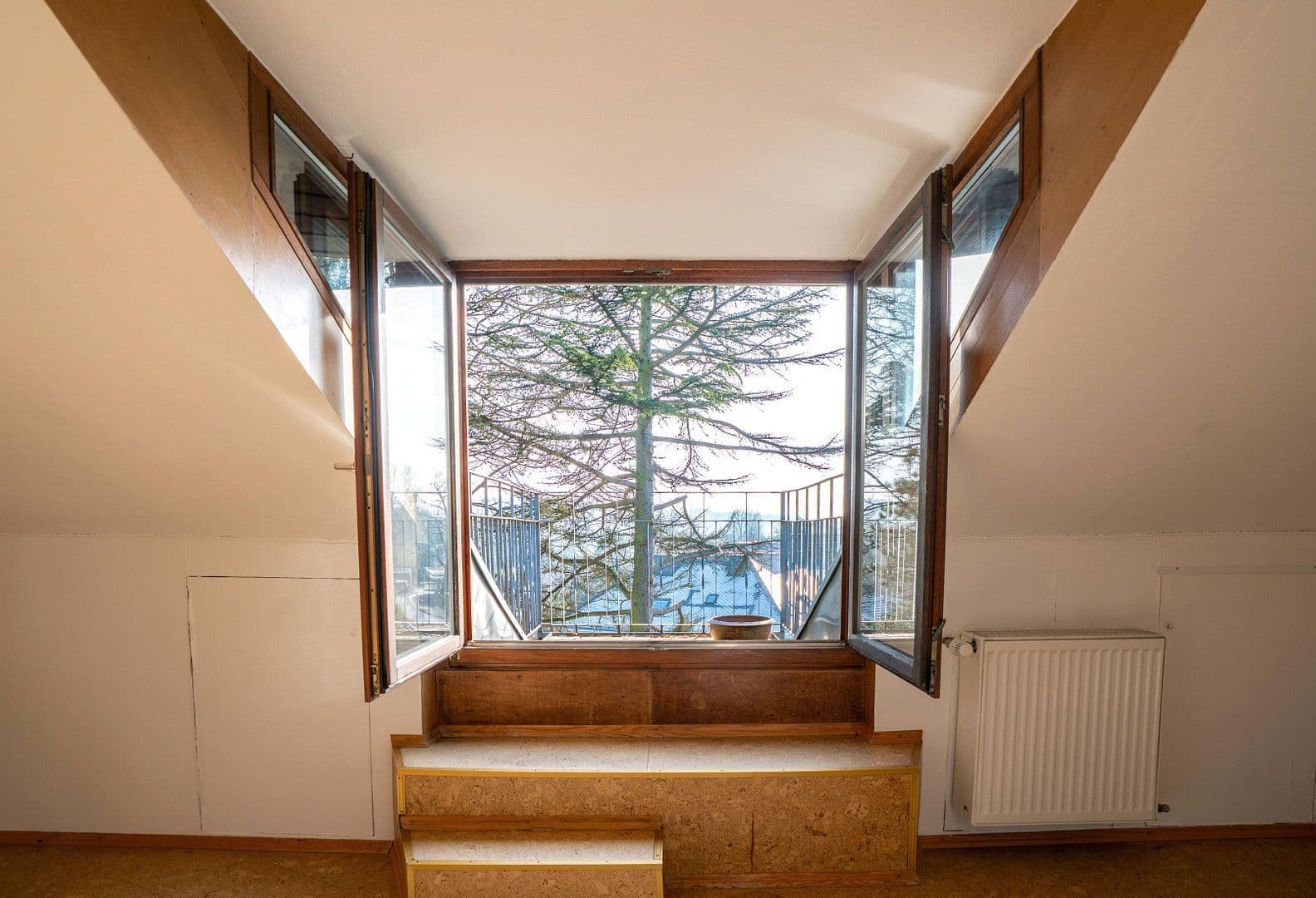 Predaj domu 268 m², pozemek 587 m², Wiesbaden, Hesensko Predaj domu 268 m², pozemek 587 m², Wiesbaden, Hesensko