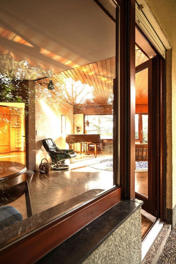 Predaj domu 268 m², pozemek 587 m², Wiesbaden, Hesensko Predaj domu 268 m², pozemek 587 m², Wiesbaden, Hesensko