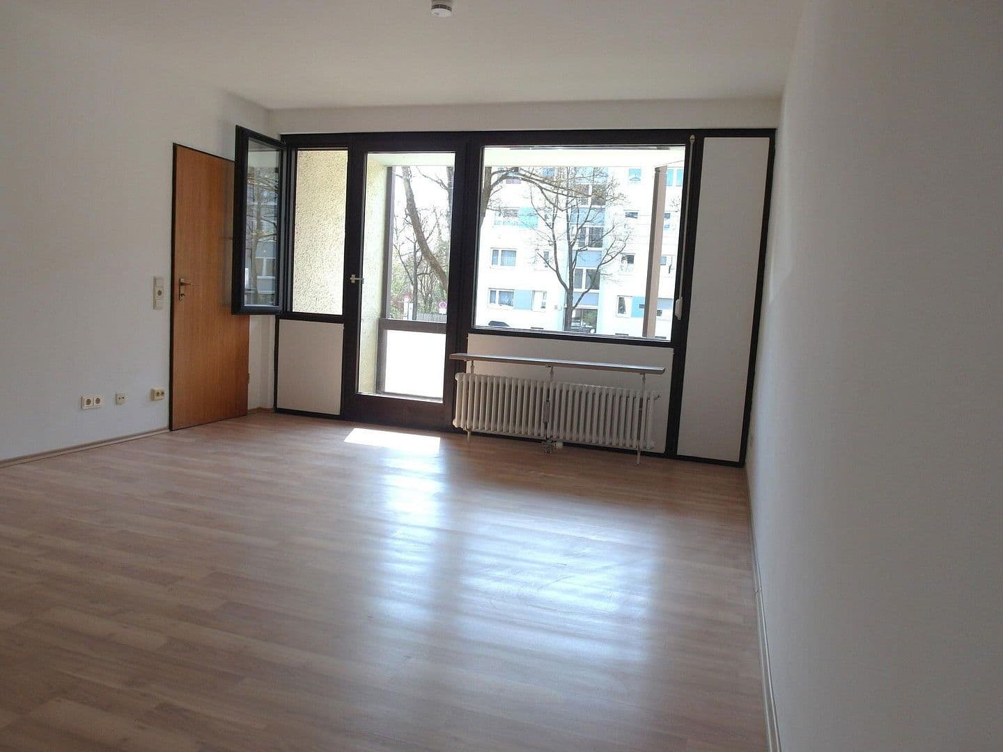 Predaj bytu 3-izbový 80 m², Westendstrasse 266a, München, Bavorsko Predaj bytu 3-izbový 80 m², Westendstrasse 266a, München, Bavorsko