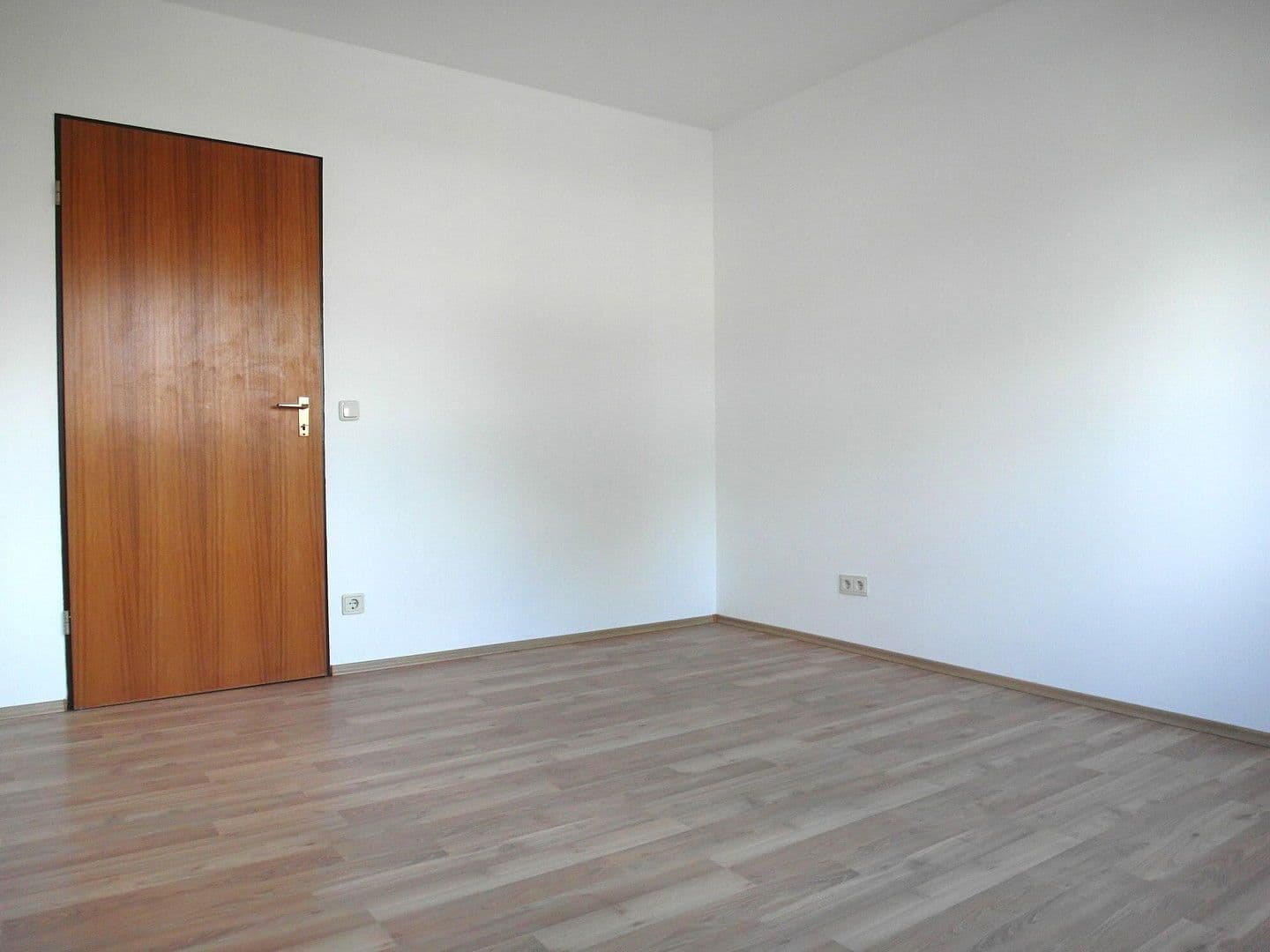 Predaj bytu 3-izbový 80 m², Westendstrasse 266a, München, Bavorsko Predaj bytu 3-izbový 80 m², Westendstrasse 266a, München, Bavorsko