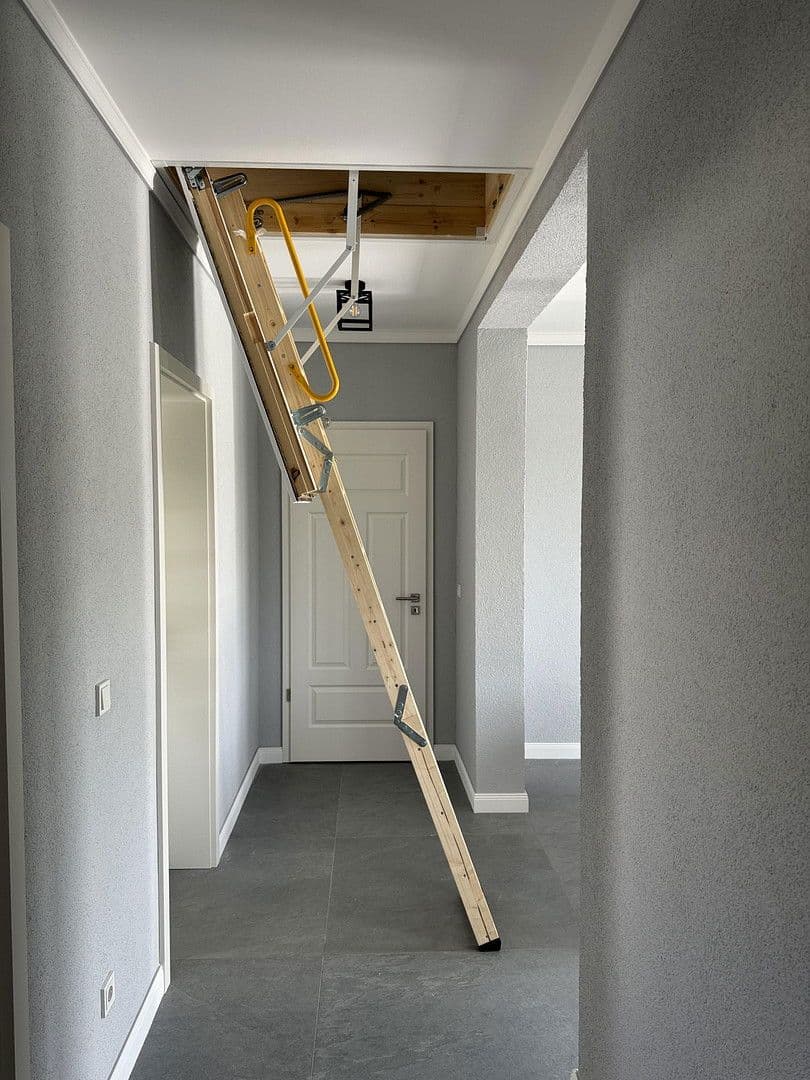 Predaj domu 150 m², pozemek 700 m², Buchen (Odenwald), Bádensko-Wurttembersko Predaj domu 150 m², pozemek 700 m², Buchen (Odenwald), Bádensko-Wurttembersko