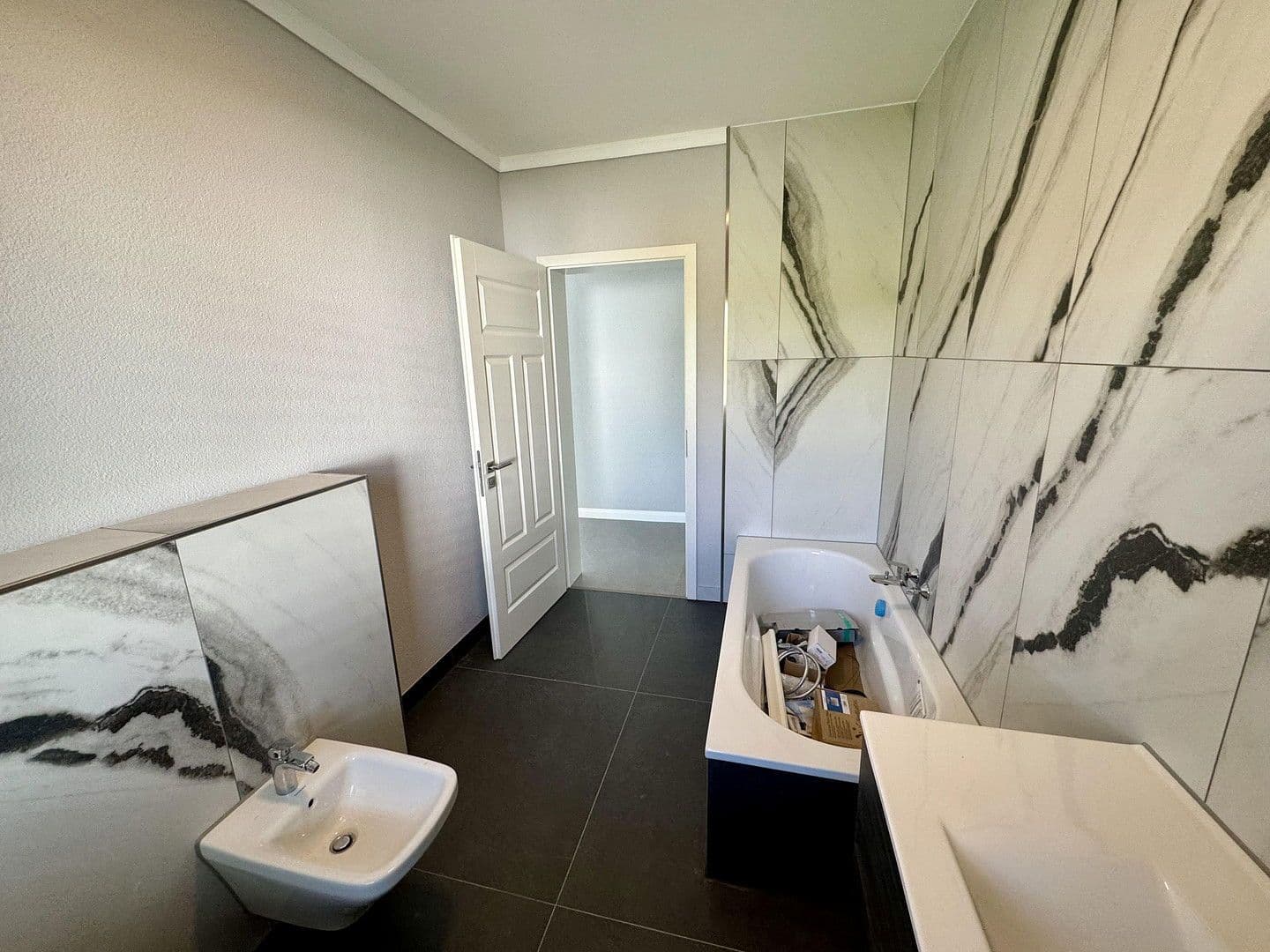 Predaj domu 150 m², pozemek 700 m², Buchen (Odenwald), Bádensko-Wurttembersko Predaj domu 150 m², pozemek 700 m², Buchen (Odenwald), Bádensko-Wurttembersko