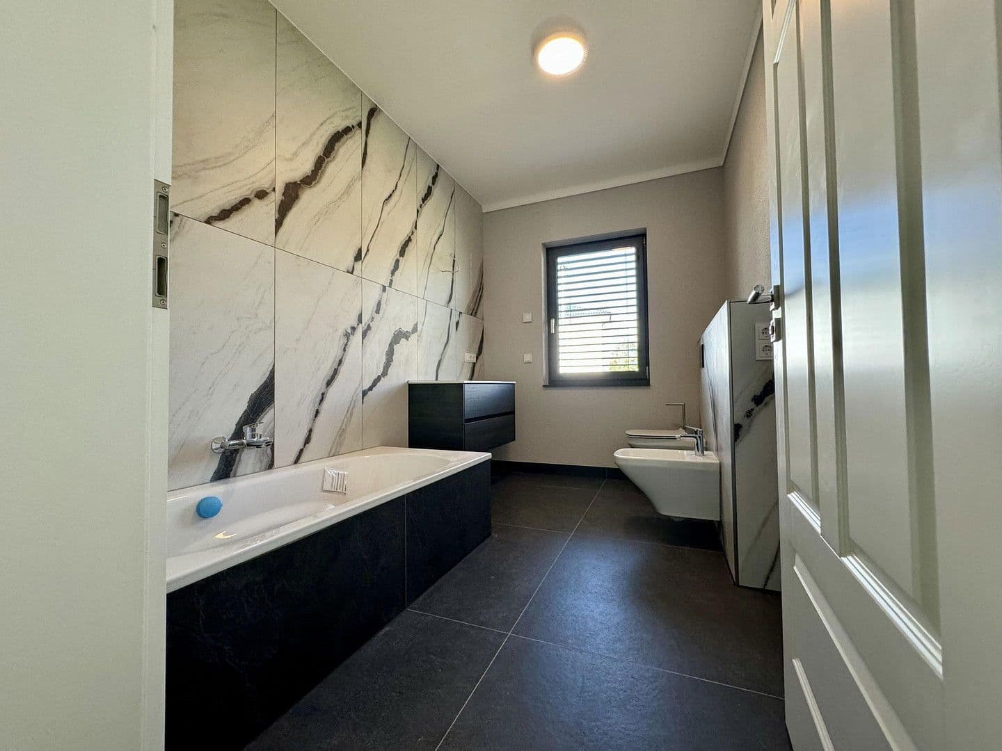 Predaj domu 150 m², pozemek 700 m², Buchen (Odenwald), Bádensko-Wurttembersko Predaj domu 150 m², pozemek 700 m², Buchen (Odenwald), Bádensko-Wurttembersko