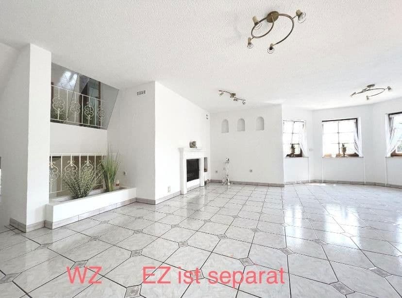 Predaj domu 250 m², pozemek 313 m², Göppingen, Bádensko-Wurttembersko Predaj domu 250 m², pozemek 313 m², Göppingen, Bádensko-Wurttembersko