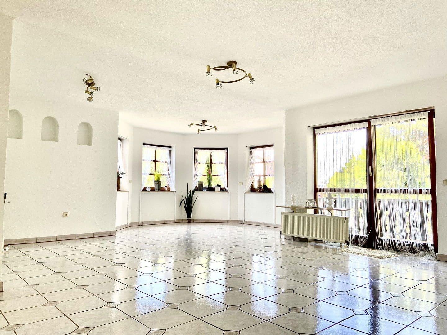 Predaj domu 250 m², pozemek 313 m², Göppingen, Bádensko-Wurttembersko Predaj domu 250 m², pozemek 313 m², Göppingen, Bádensko-Wurttembersko