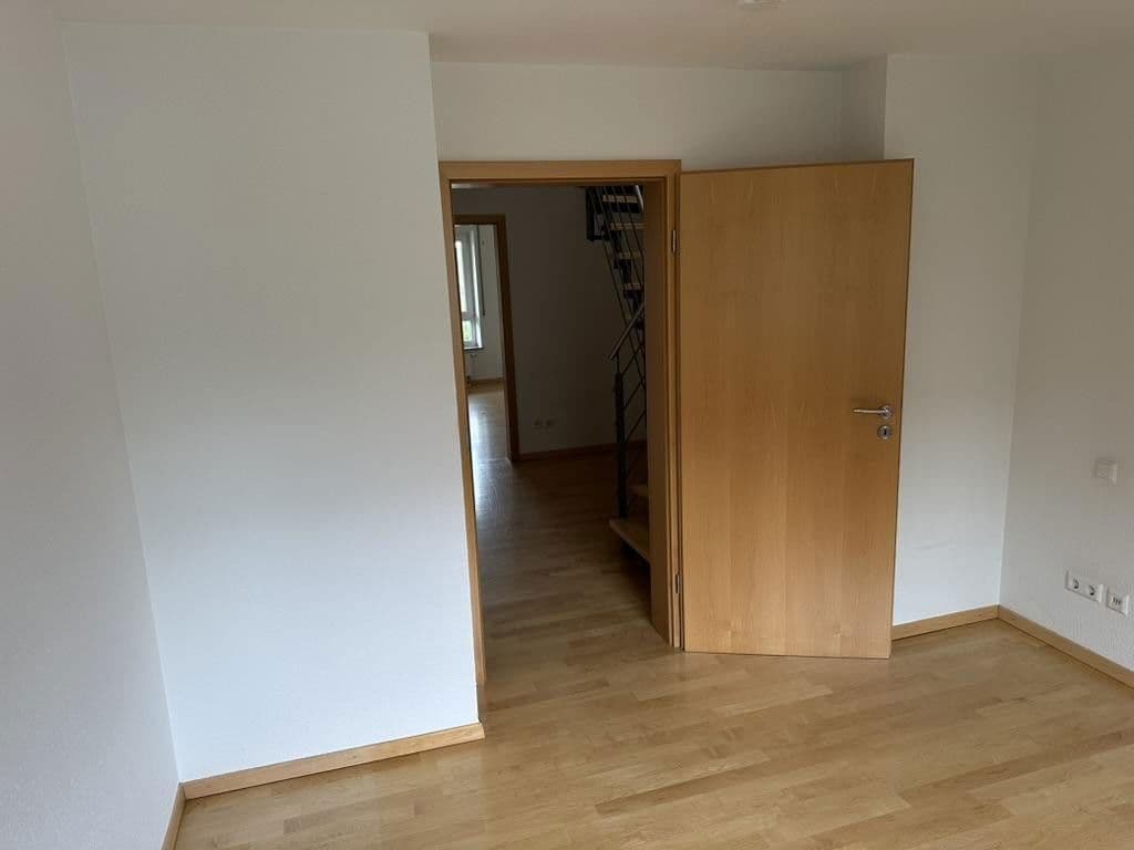 Predaj bytu 4-izbový 98 m², Schorndorf, Bádensko-Wurttembersko Predaj bytu 4-izbový 98 m², Schorndorf, Bádensko-Wurttembersko