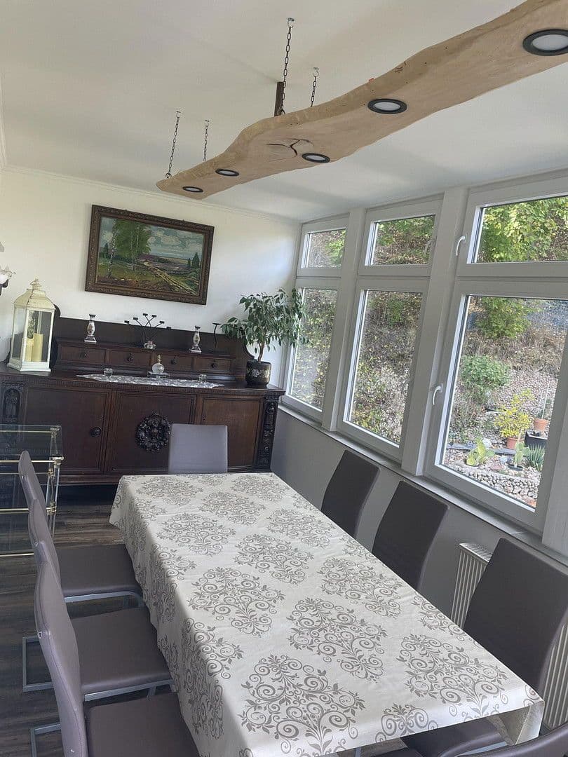 Predaj domu 365 m², pozemek 2.364 m², Mariental 6, Eisenach, Durínsko Predaj domu 365 m², pozemek 2.364 m², Mariental 6, Eisenach, Durínsko