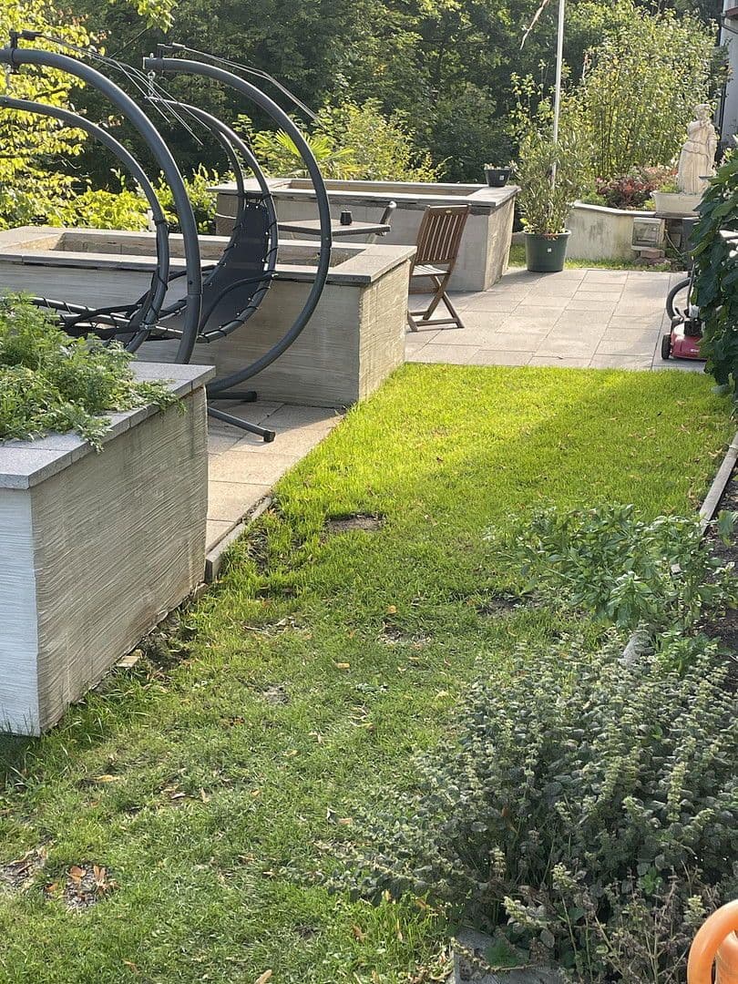 Predaj domu 365 m², pozemek 2.364 m², Mariental 6, Eisenach, Durínsko Predaj domu 365 m², pozemek 2.364 m², Mariental 6, Eisenach, Durínsko