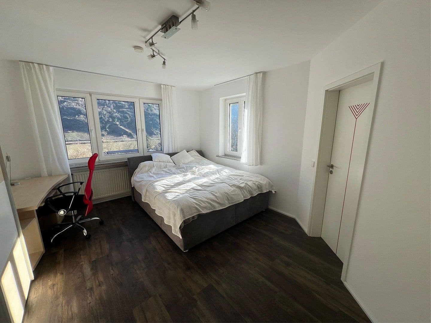 Predaj domu 304 m², pozemek 2.136 m², Traben-Trarbach, Porýnie-Falcko Predaj domu 304 m², pozemek 2.136 m², Traben-Trarbach, Porýnie-Falcko