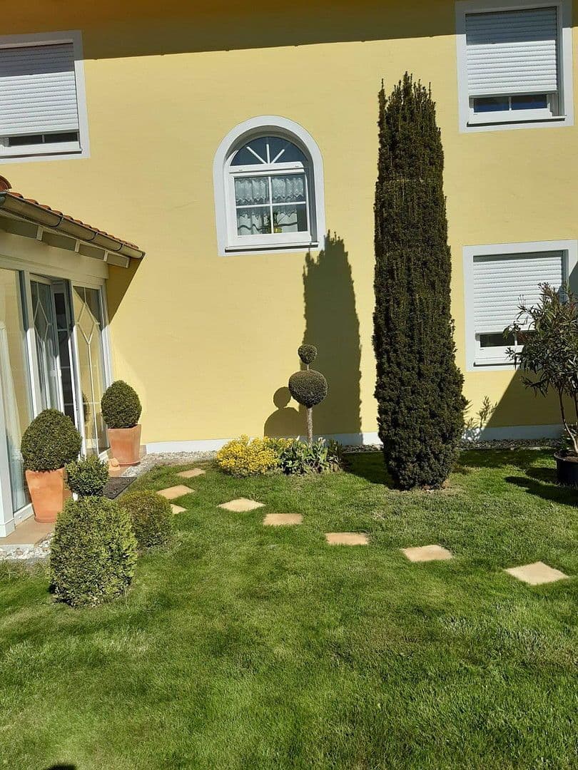 Predaj domu 220 m², pozemek 1.300 m², Bad Griesbach i.Rottal, Bavorsko Predaj domu 220 m², pozemek 1.300 m², Bad Griesbach i.Rottal, Bavorsko