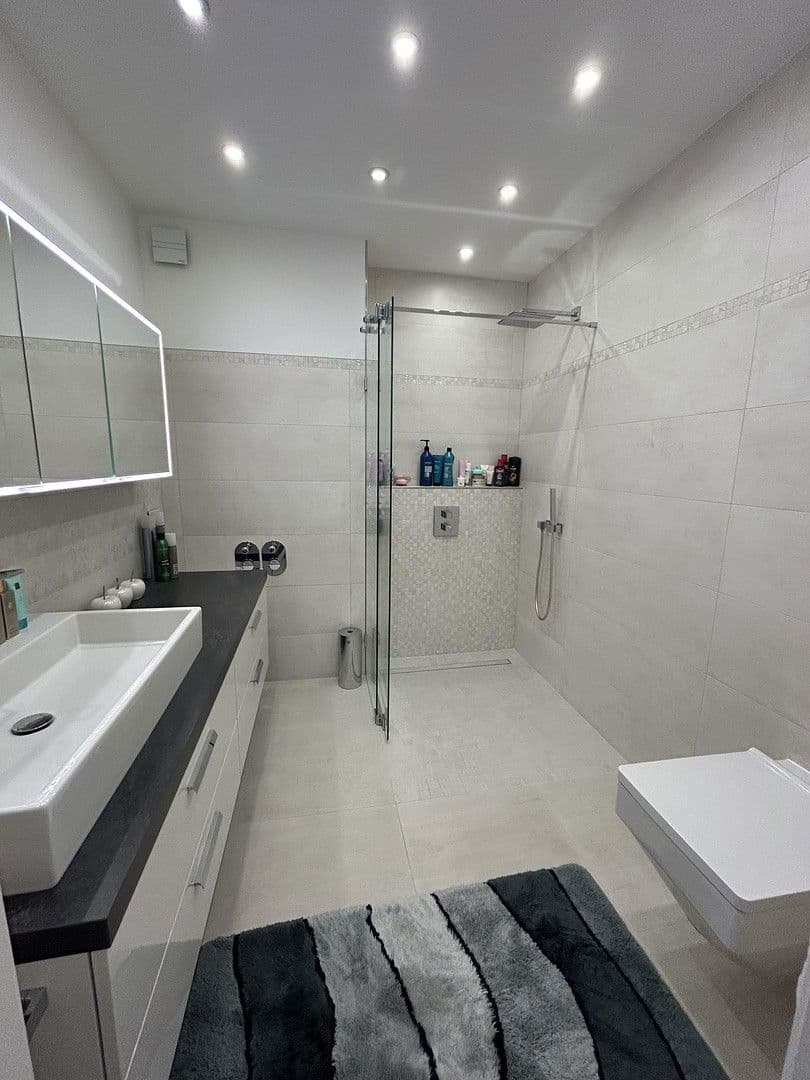 Predaj bytu 4-izbový 107 m², Oerlinghausen, Severné Porýnie - Westfálsko Predaj bytu 4-izbový 107 m², Oerlinghausen, Severné Porýnie - Westfálsko