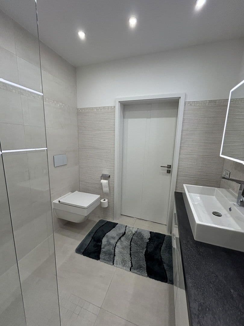 Predaj bytu 4-izbový 107 m², Oerlinghausen, Severné Porýnie - Westfálsko Predaj bytu 4-izbový 107 m², Oerlinghausen, Severné Porýnie - Westfálsko