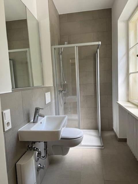 Prenájom kancelárie 162 m², Karl-Theodor-Strasse 18, München, Bavorsko Prenájom kancelárie 162 m², Karl-Theodor-Strasse 18, München, Bavorsko