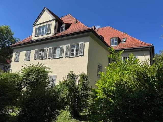 Prenájom kancelárie 162 m², Karl-Theodor-Strasse 18, München, Bavorsko Prenájom kancelárie 162 m², Karl-Theodor-Strasse 18, München, Bavorsko