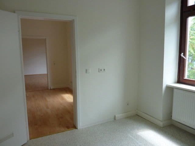 Prenájom bytu 4-izbový 120 m², Douglasstr. 6, Karlsruhe, Bádensko-Wurttembersko Prenájom bytu 4-izbový 120 m², Douglasstr. 6, Karlsruhe, Bádensko-Wurttembersko