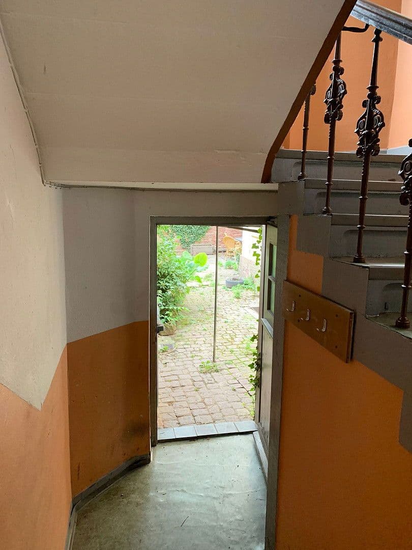 Prenájom bytu 4-izbový 120 m², Douglasstr. 6, Karlsruhe, Bádensko-Wurttembersko Prenájom bytu 4-izbový 120 m², Douglasstr. 6, Karlsruhe, Bádensko-Wurttembersko