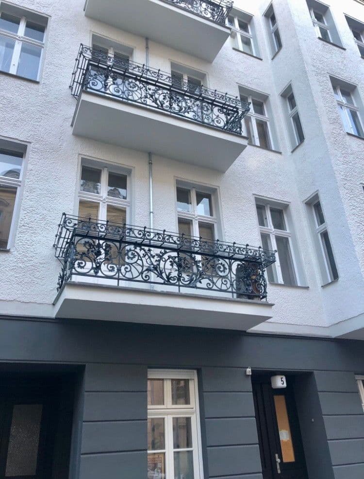 Prenájom bytu 2-izbový 76 m², Berlin, Berlín Prenájom bytu 2-izbový 76 m², Berlin, Berlín