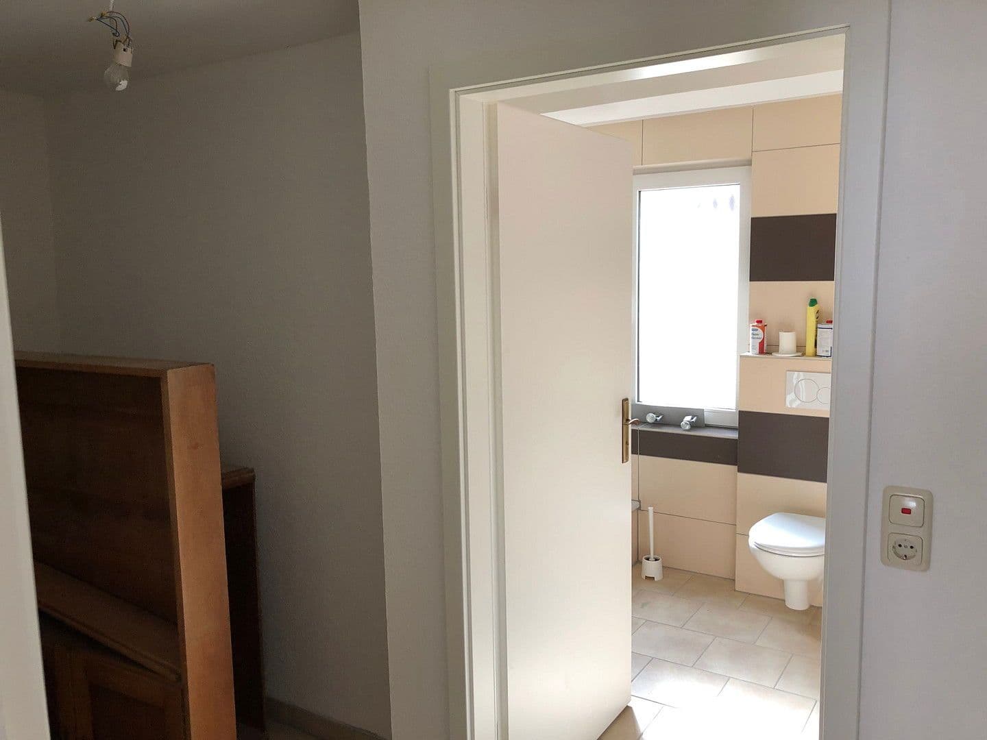 Prenájom bytu 2-izbový 64 m², Nidderau, Hesensko Prenájom bytu 2-izbový 64 m², Nidderau, Hesensko